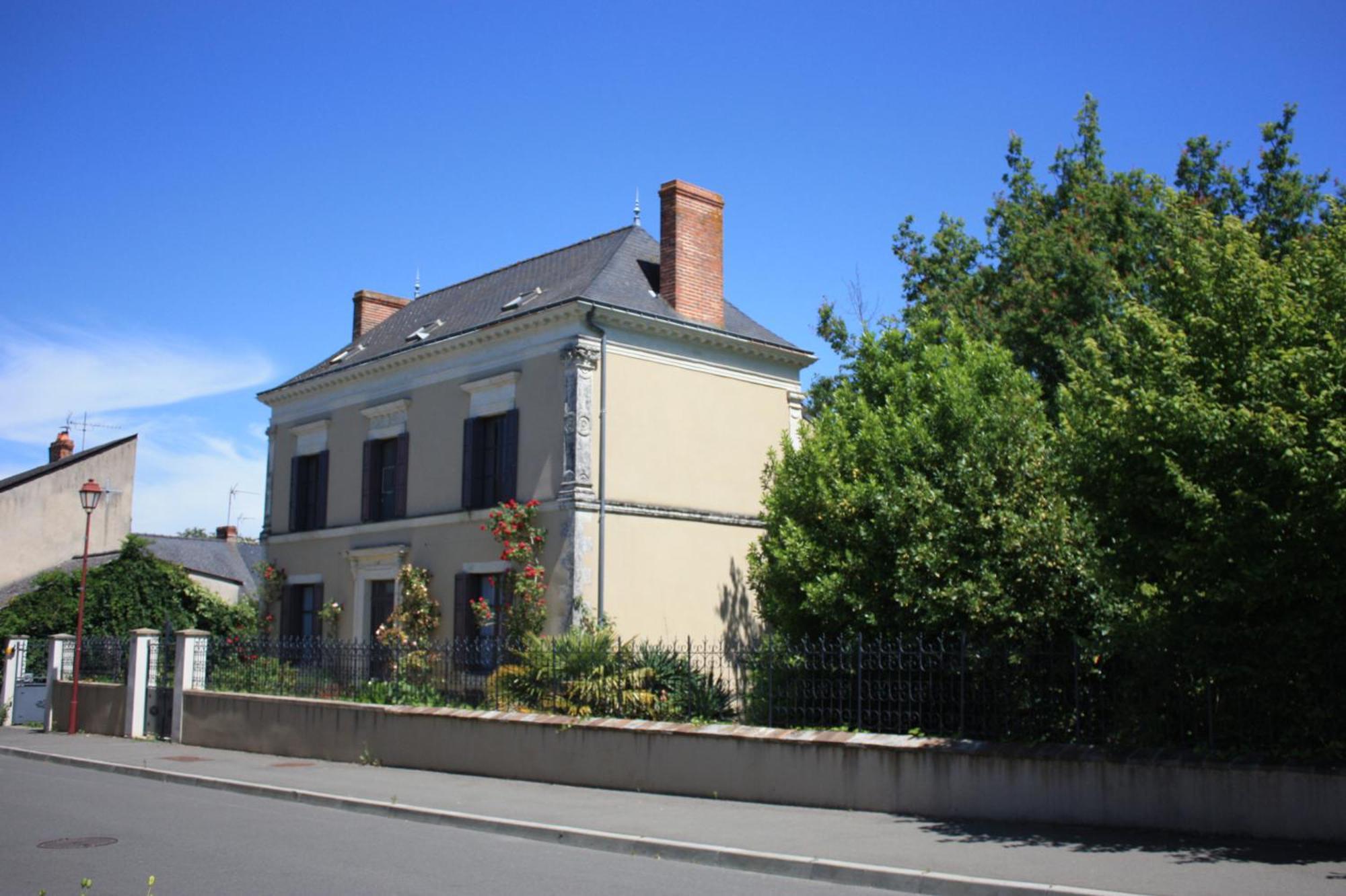 Villa Le Printemps, Maison 15 Pers Avec Piscine Cheviré-le-Rouge Exterior foto